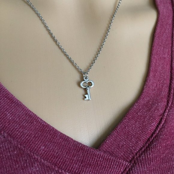 🗝️ Skeleton Key Charm Necklace Tibetan Silver Stainless Steel Handmade 4for$20 - Picture 4 of 8